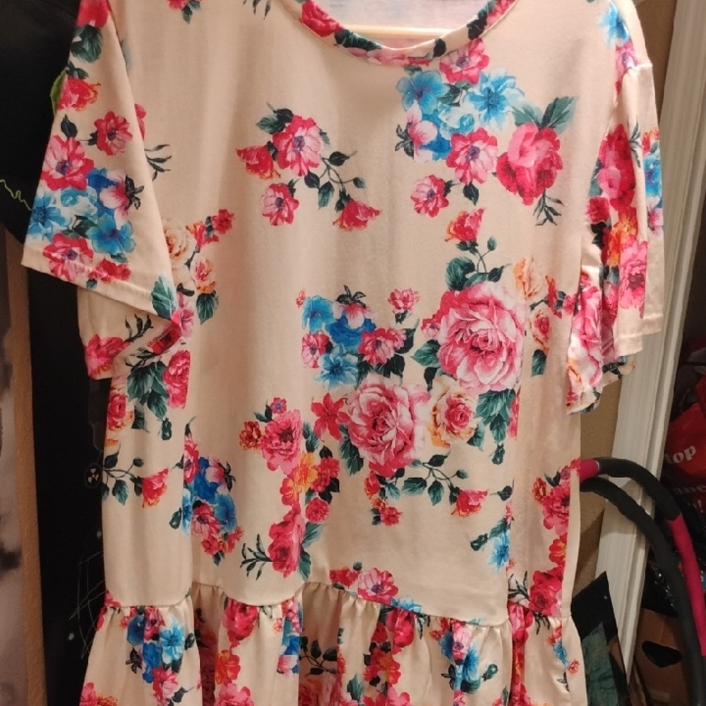 Cream Color Rose Shirt